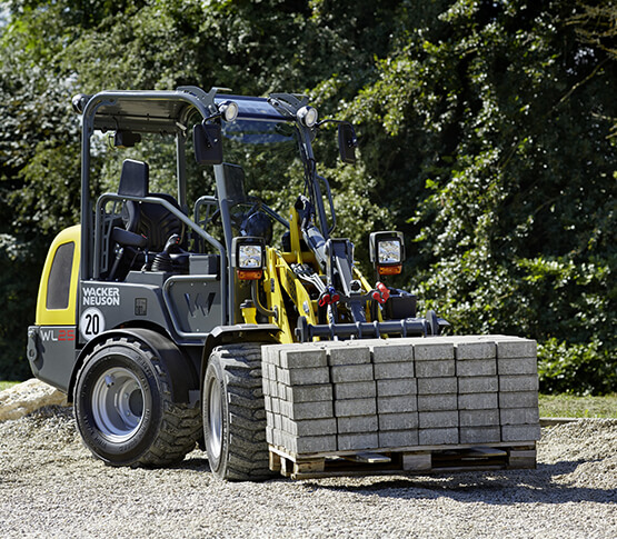 chargeuse-sur-pneus-wacker-neuson-WL25