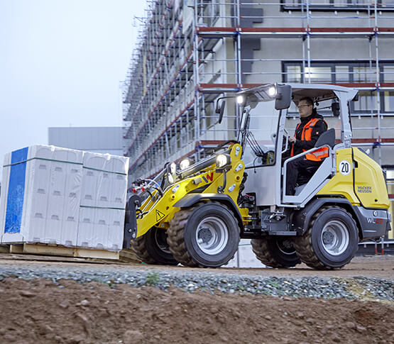 chargeuse-sur-pneus-wacker-neuson-WL28