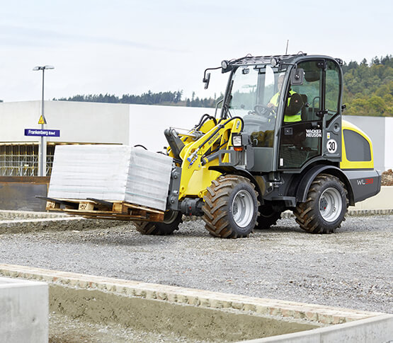 chargeuse-sur-pneus-wacker-neuson-WL38