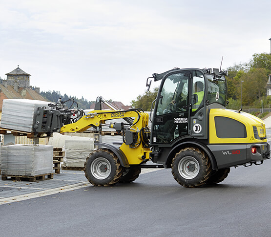 chargeuse-sur-pneus-wacker-neuson-WL38