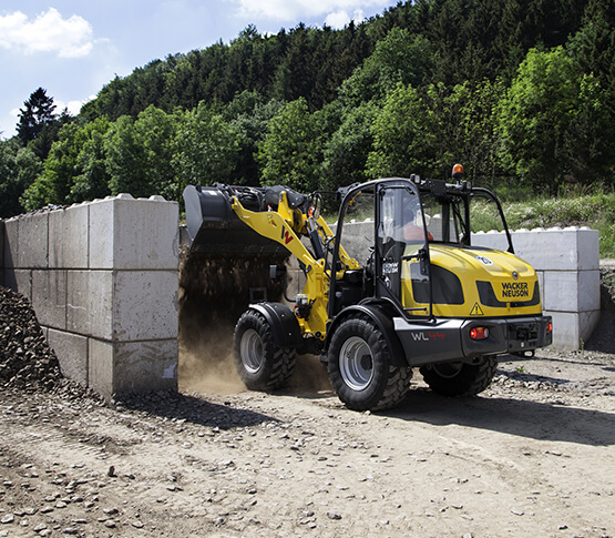 chargeuse-sur-pneus-wacker-neuson-WL44