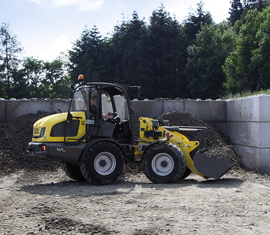 chargeuse-sur-pneus-wacker-neuson-WL44