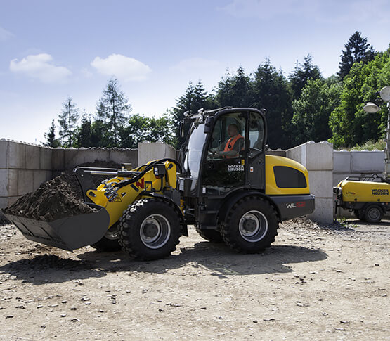 chargeuse-sur-pneus-wacker-neuson-WL52